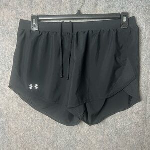 Under Armour Women's Large Black lightweight athletic Running Shorts